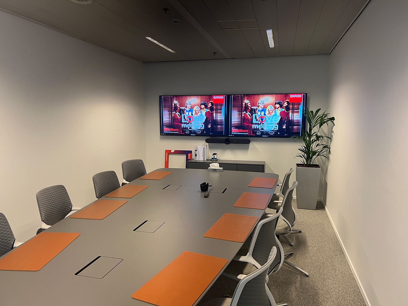 videoconferentie combineren met andere AV oplossingen