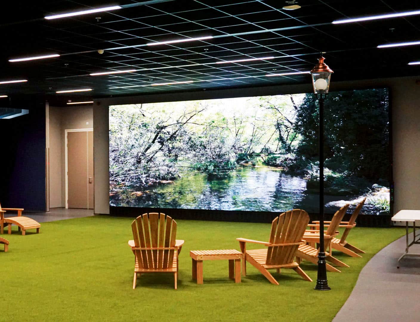 indoor-LED-wall