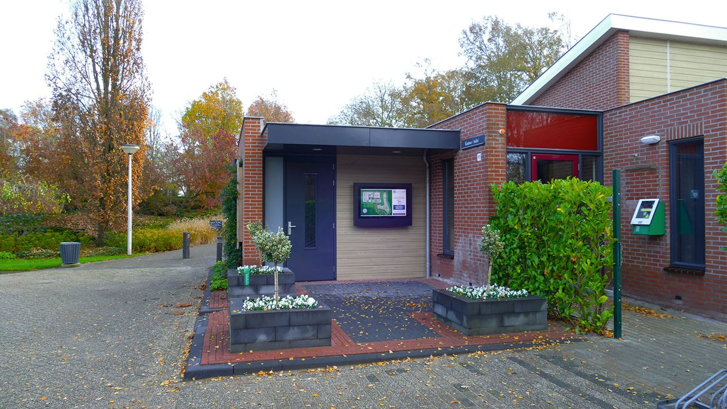 digitaal informatiescherm gemeente Urk