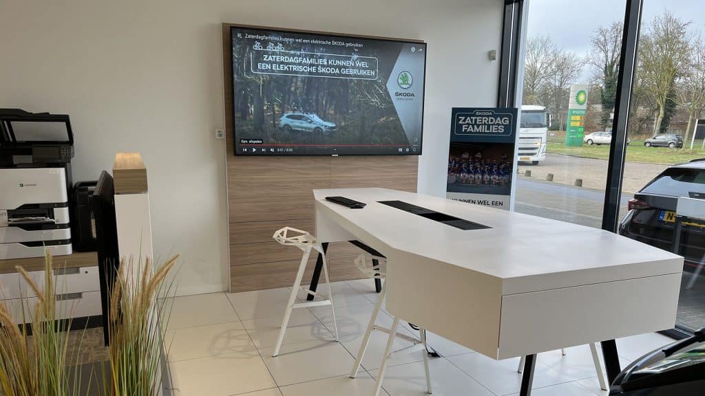 presentatiebord met narrowcasting